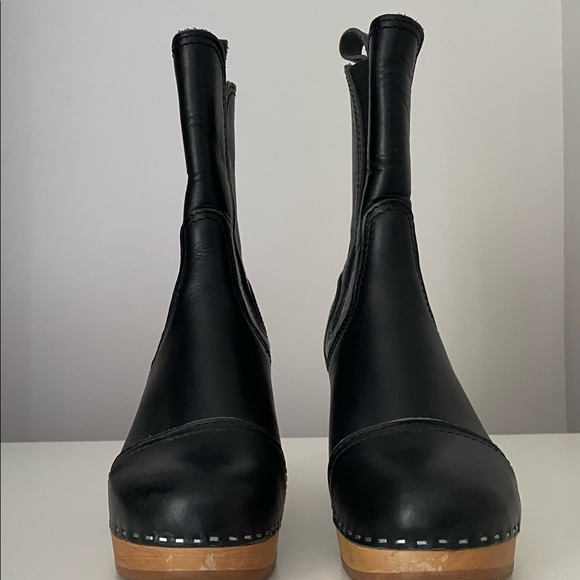 Swedish Hasbeens, Cilla Chelsea Pull-on high ankle black leather boot. Size 6. - Picture 3 of 8